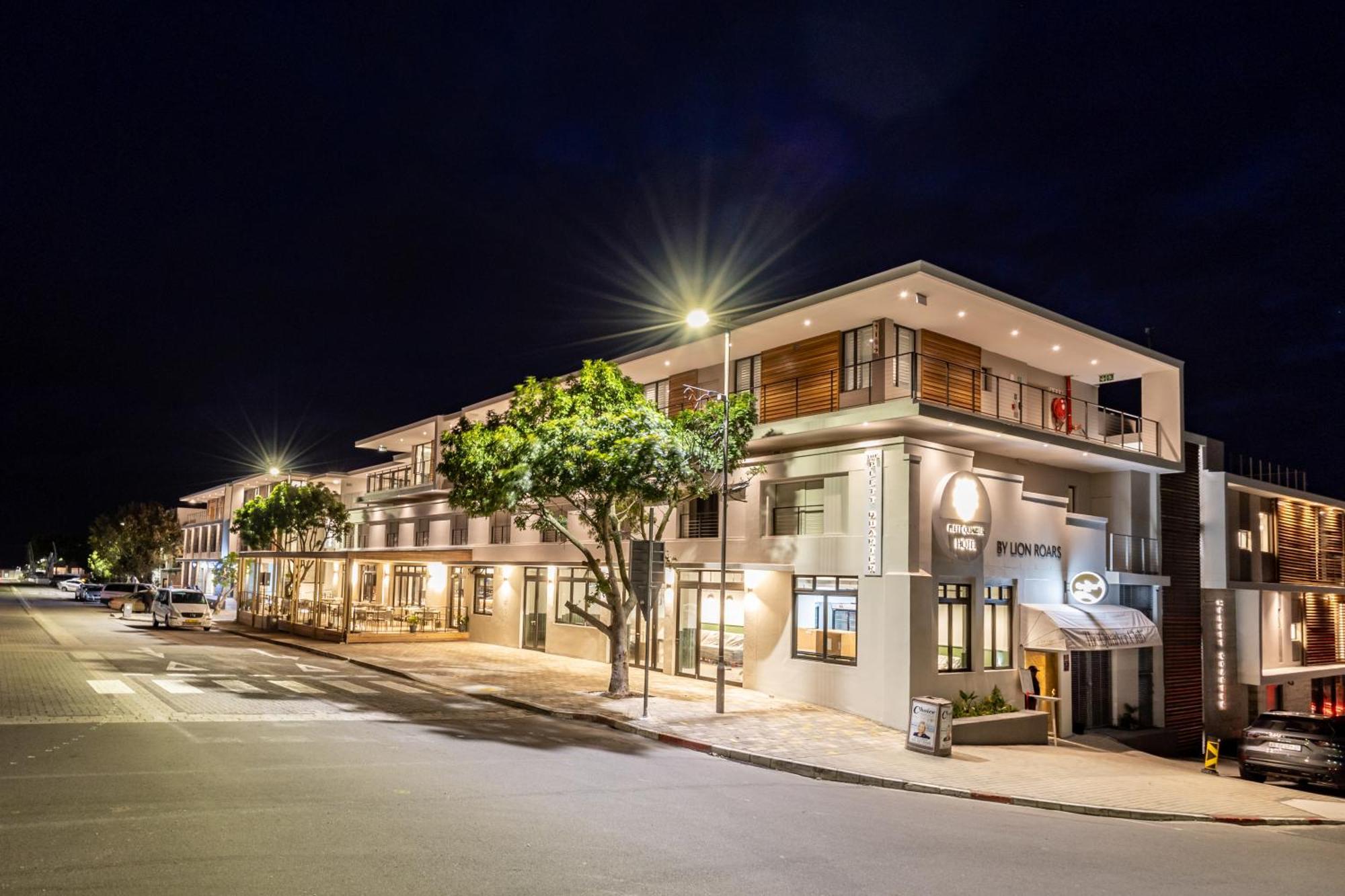 Plett Quarter Hotel - Lion Roars Hotels & Lodges 플레튼버그 베이 외부 사진